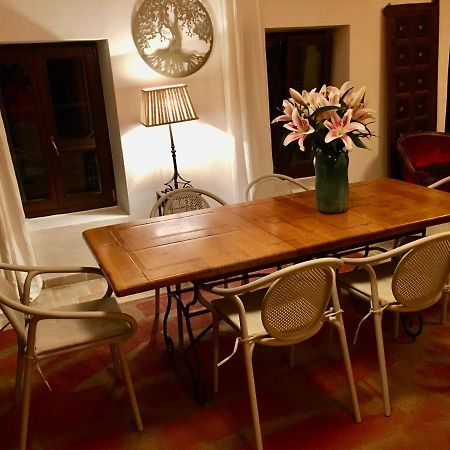 Les 3 Coeurs - Chambres Chez Charmants Habitants Font Exterior photo